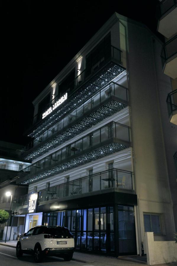 马尔斯皇后假日酒店 卡奥莱 外观 照片